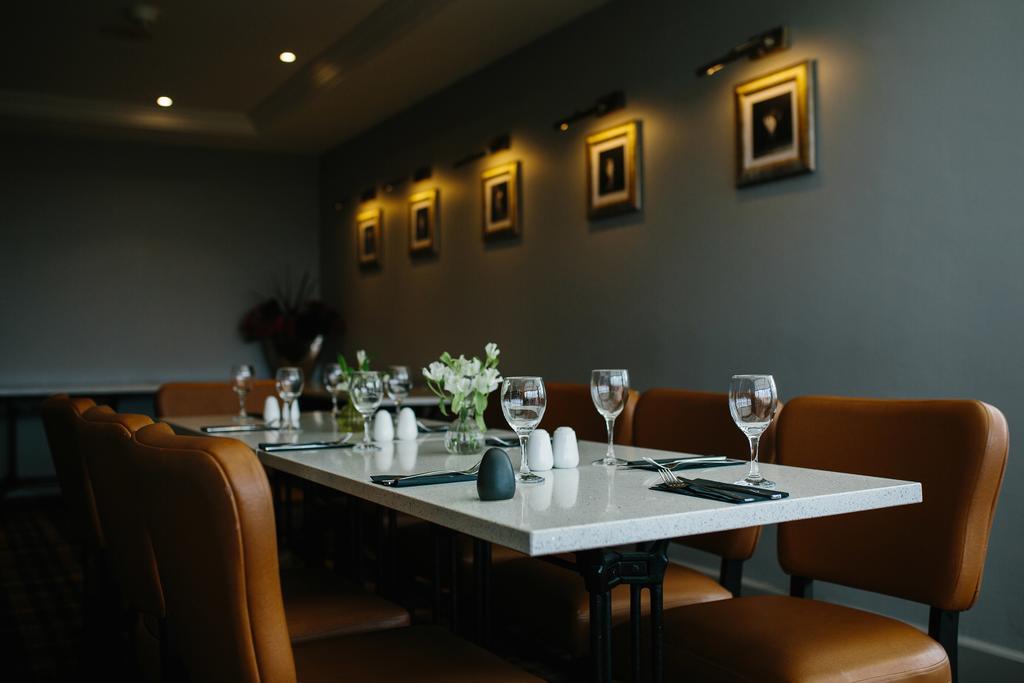 Bryn Meadows Golf, Hotel & Spa แบล็ควูด ภายนอก รูปภาพ