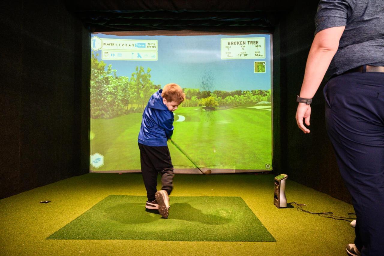 Bryn Meadows Golf, Hotel & Spa แบล็ควูด ภายนอก รูปภาพ